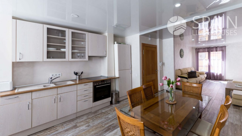 Na prenájom krásny zrekonštruovaný 3 izbový byt v blízkosti centra Denia a pláže, Costa Blanca