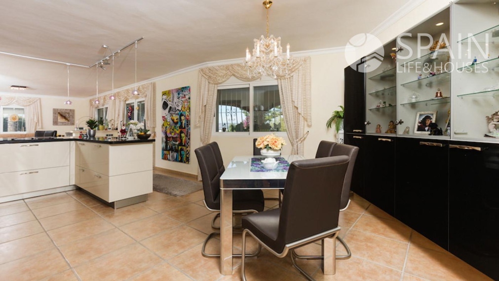 Luxusná 7-izbová vila s výhľadom na more v Javea, Costa Blanca