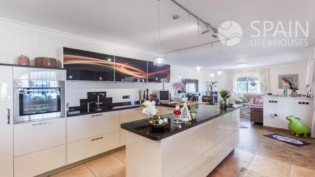 Luxusná 7-izbová vila s výhľadom na more v Javea, Costa Blanca