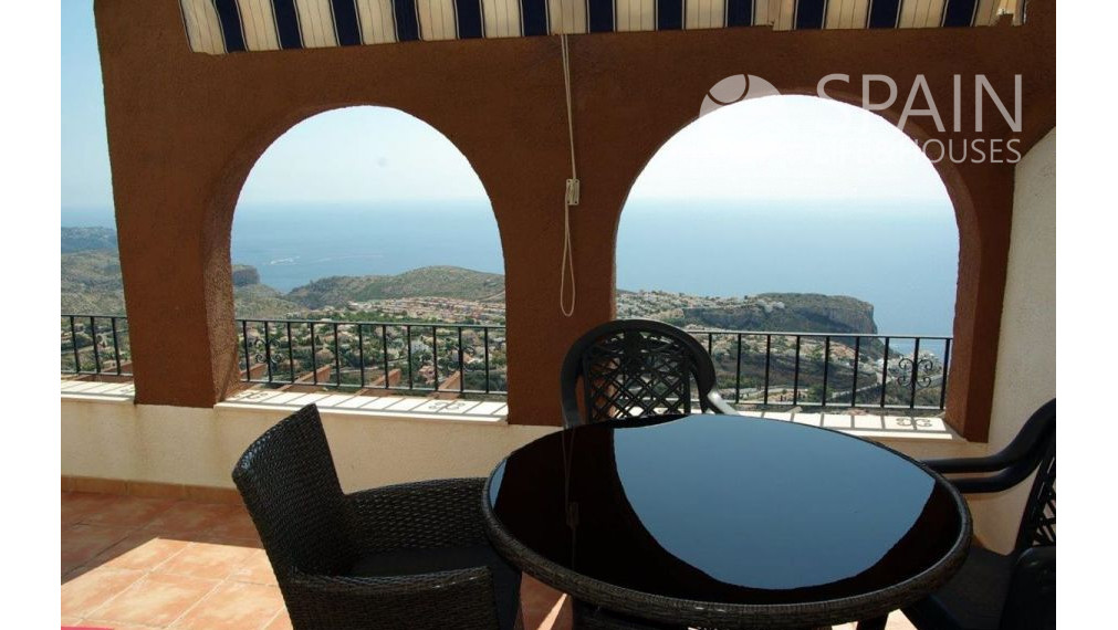 Slnečný a útulný 3 izbový apartmán s výhľadom na more, v Cumbre del Sol, Benitachell, Costa Blanca