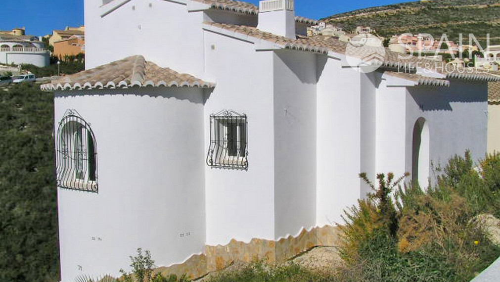REZERVOVANÉ. Nová 3 izbová vila v tradičnom španielskom štýle s výhľadom na more v Cumbre del Sol, Benitachell, Costa Blanca