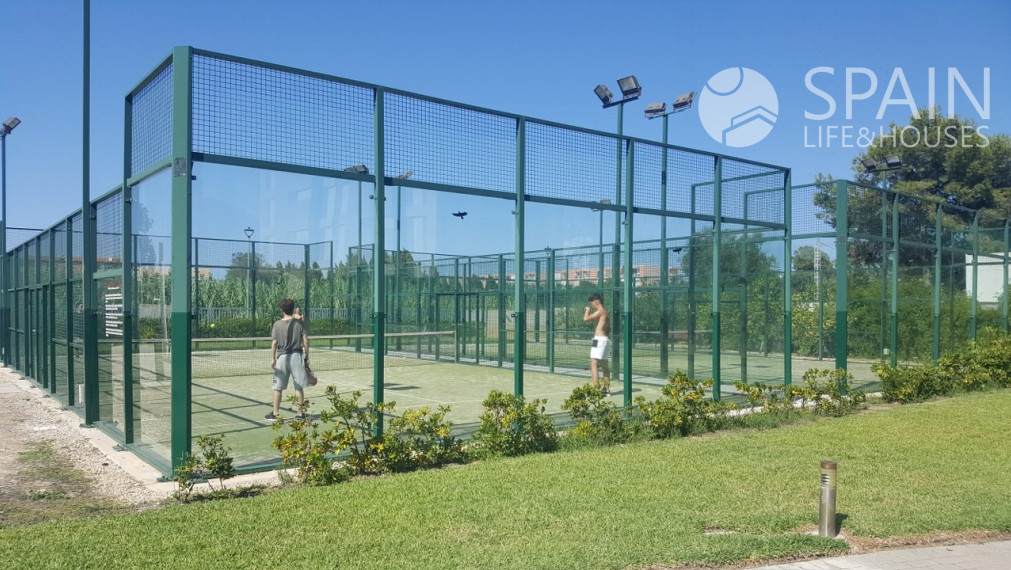 (K dispozícii do mája 2024) 1-spálňový apartmán s wellnes v DENIA časť El Vergel, Costa Blanca s obrovskou  terasou len 7 min pešo od pláže