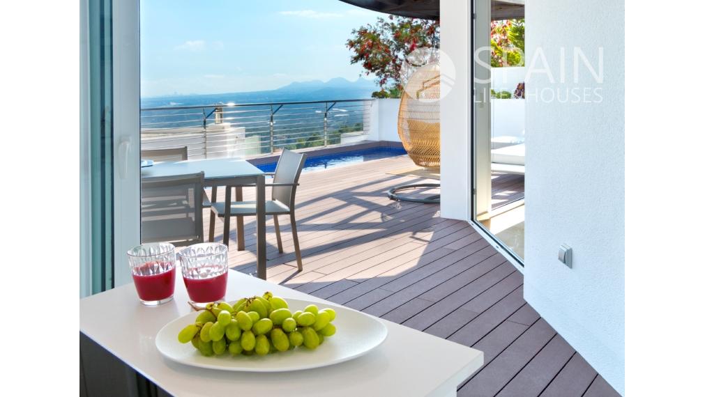 Nový a kompletne zariadený 3-spálňový apartmán v ALTEA Costa Blanca sever