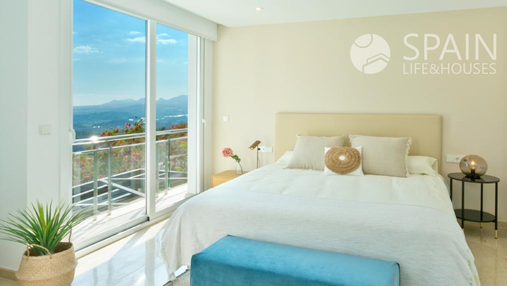 Nový a kompletne zariadený 3-spálňový apartmán v ALTEA Costa Blanca sever