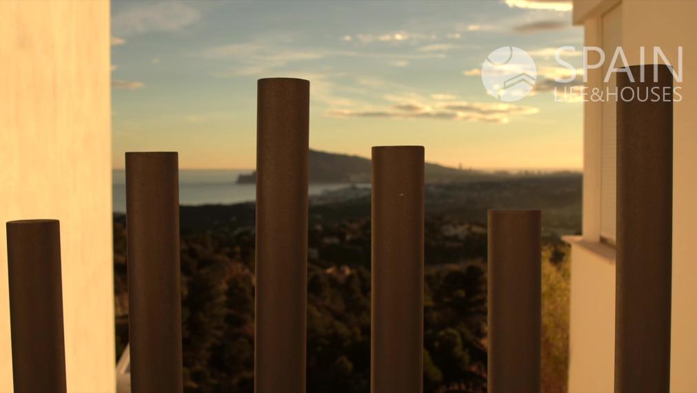 Nový a kompletne zariadený 3-spálňový apartmán v ALTEA Costa Blanca sever