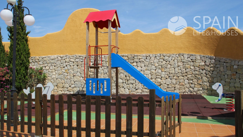 Nový, luxusný  2 spálňový apartmán so spoločným bazénom v Cumbre del Sol, Costa Blanca