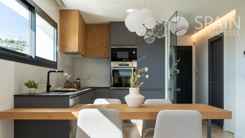 Nový, luxusný  2 spálňový apartmán so spoločným bazénom v Cumbre del Sol, Costa Blanca