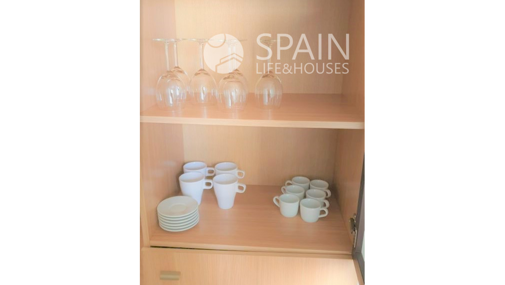 Romantický 1-spálňový zariadený apartmán v DENIA, Costa Blanca s terasou a komunálnymi bazénmi len 7 min pešo od pláže a ca 15 min o centra