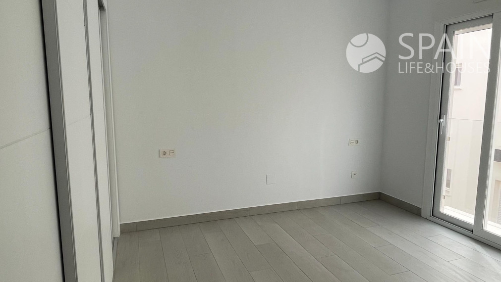 Projekt LEV-ANTE.  Moderné nové dvojdomy s bazénom len 5 minút od pláže v Alicante; Costa Blanca. Projekt bude dokončený začiatkom roka 2024