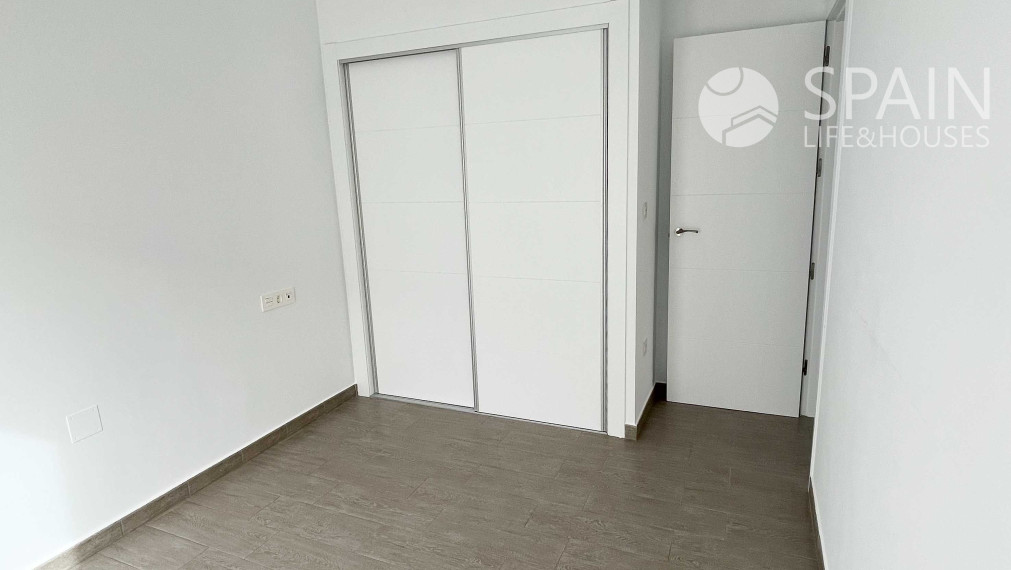 Projekt LEV-ANTE.  Moderné nové dvojdomy s bazénom len 5 minút od pláže v Alicante; Costa Blanca. Projekt bude dokončený začiatkom roka 2024