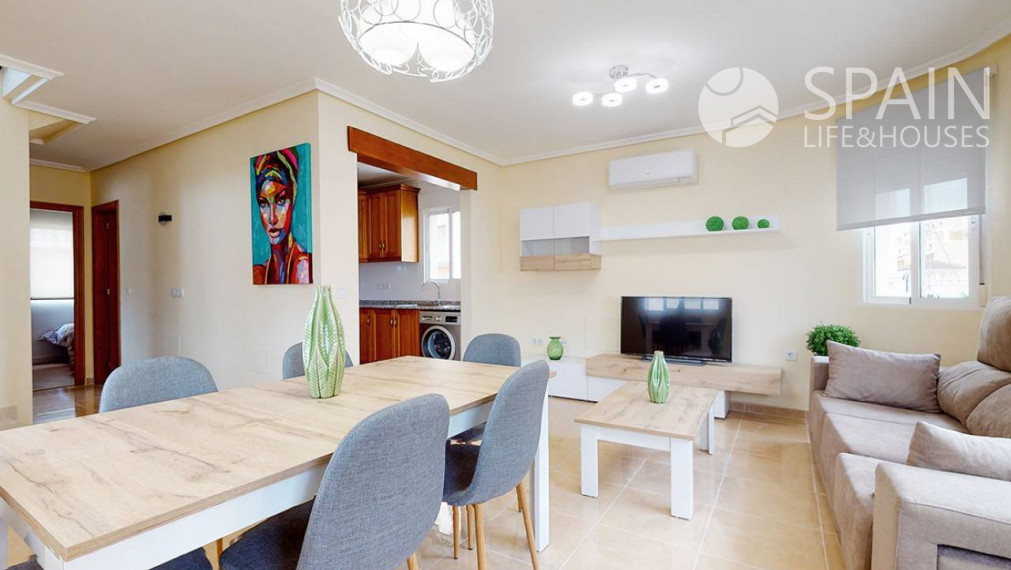 Nové bungalovy s 2 spálňami 8 km od pláže v San Miguel de Salinas, Costa Blanca juh. Dokončené.