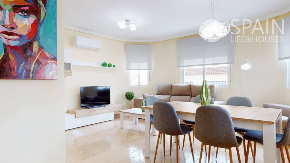 Nové bungalovy s 2 spálňami 8 km od pláže v San Miguel de Salinas, Costa Blanca juh. Dokončené.