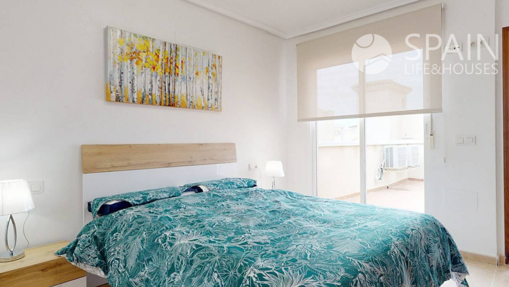 Nové bungalovy s 2 spálňami 8 km od pláže v San Miguel de Salinas, Costa Blanca juh. Dokončené.