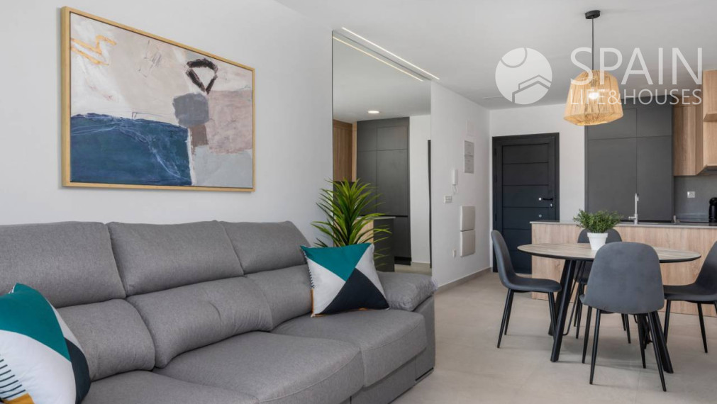 Fantastické nové apartmány s 2 spálňami a bazénom v Benijofare na pobreží Costa Blanca južne 8 km od pláže. Dodanie koniec roka 2022