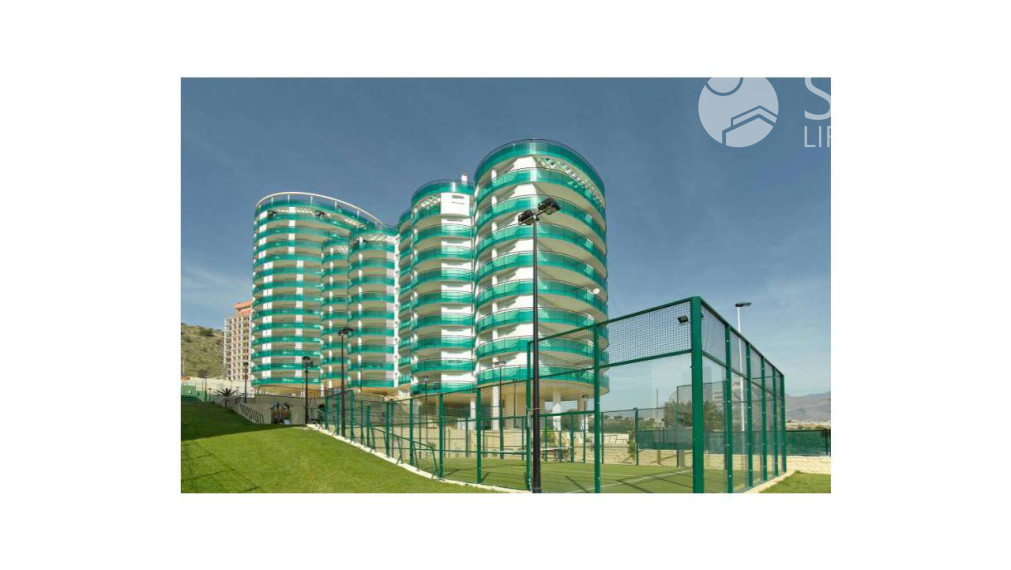 Novstavba v Villajoyosa, Benidorm, Alicante 400 metrov od pláže. Dokončené.