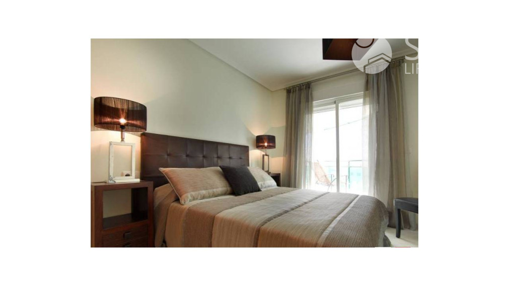 Novstavba v Villajoyosa, Benidorm, Alicante 400 metrov od pláže. Dokončené.