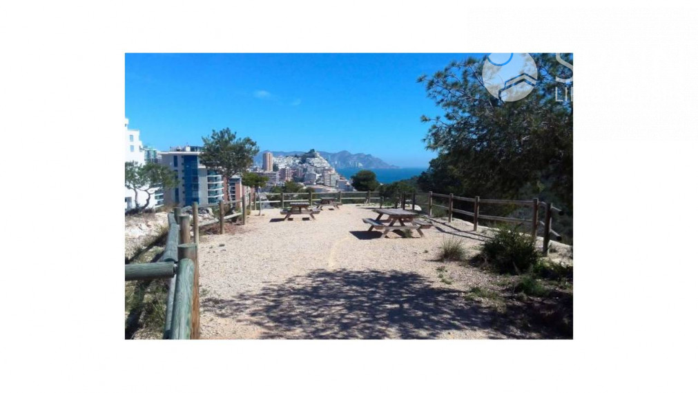 Novstavba v Villajoyosa, Benidorm, Alicante 400 metrov od pláže. Dokončené.