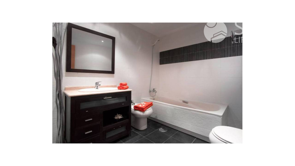 Novstavba v Villajoyosa, Benidorm, Alicante 400 metrov od pláže. Dokončené.