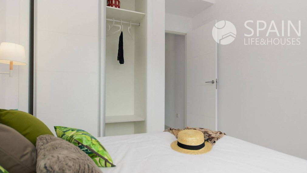 Novostavba bungalovu s 2 spálňami v Polop de la Marina, Alicante. Costa Blanca