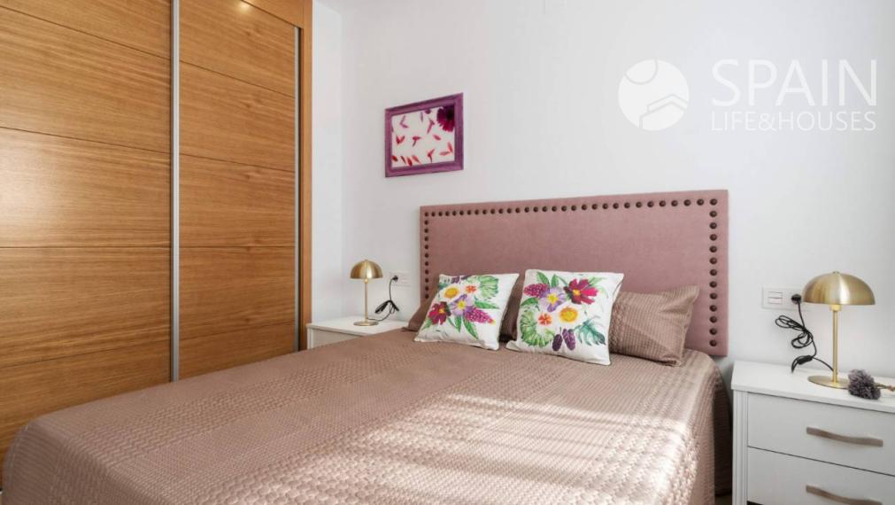 Novostavba prízemných bungalovov s 2 spálňami v meste Torrevieja, Alicante