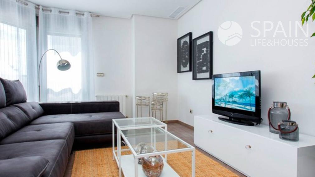 Novopostavené apartmány s 3 spálňami v centre mesta Elche, Alicante. Nachádza sa 15 km od pláže. Kľúč v ruke