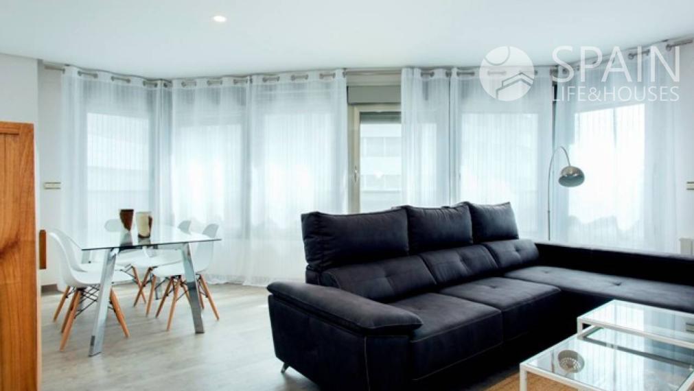 Novopostavené apartmány s 3 spálňami v centre mesta Elche, Alicante. Nachádza sa 15 km od pláže. Kľúč v ruke