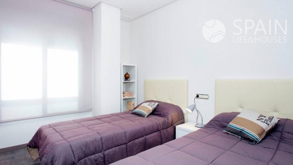 Novopostavené apartmány s 3 spálňami v centre mesta Elche, Alicante. Nachádza sa 15 km od pláže. Kľúč v ruke