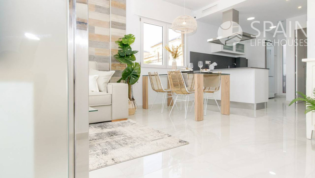 Novostavba, Bungalovy v Torrevieja, Alicante, Costa Blanca- blízko pláže aj centra