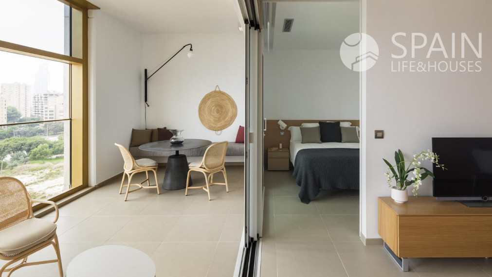 Nové luxusné apartmány v najvyššej budove Európy len 200 m od mora v Benidorme; Costa Blanca