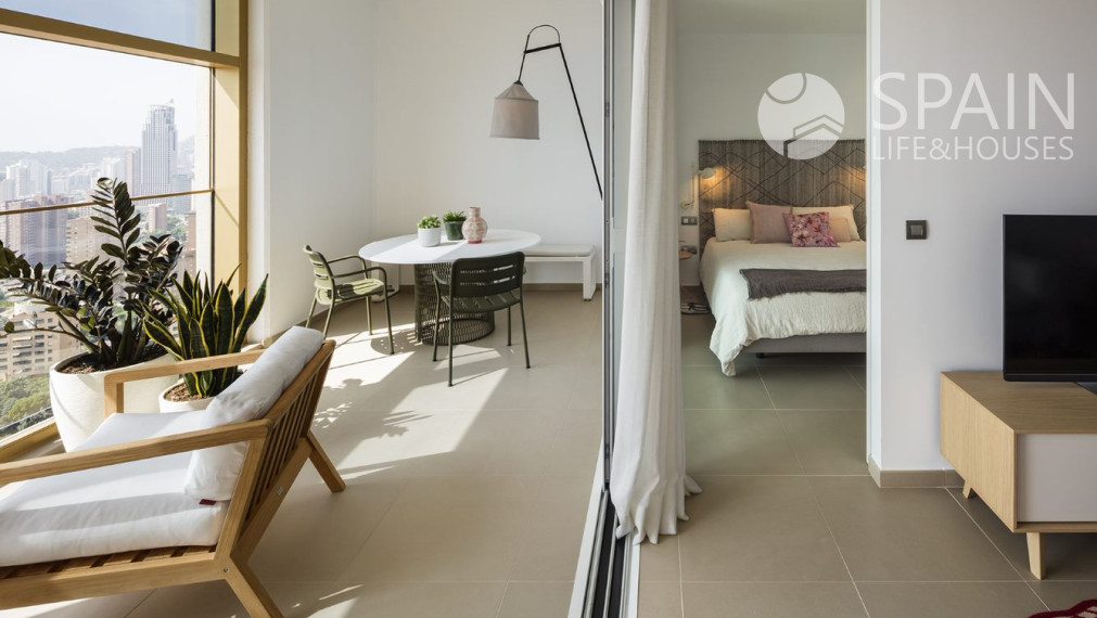 Nové luxusné apartmány v najvyššej budove Európy len 200 m od mora v Benidorme; Costa Blanca