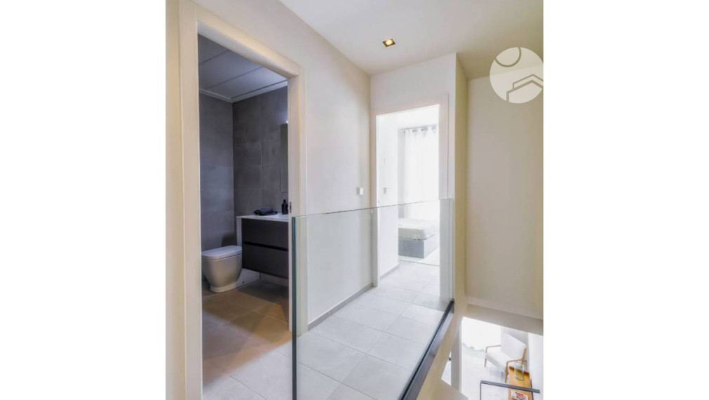 Luxusný novopostavený mestský dom v Pilar de la Horadada, 2 km od mora. Dodanie júl 2022