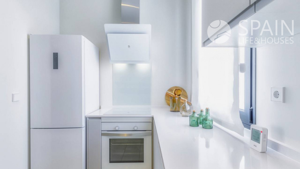 Luxusný novopostavený mestský dom v Pilar de la Horadada, 2 km od mora. Dodanie júl 2022