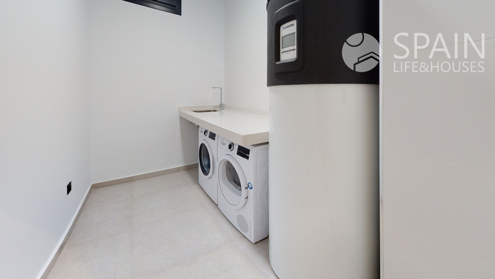 Veľkolepé vily s výhľadom na Stredozemné more a na pobrežie Costa Blanca, 40 min od letiska Alicante