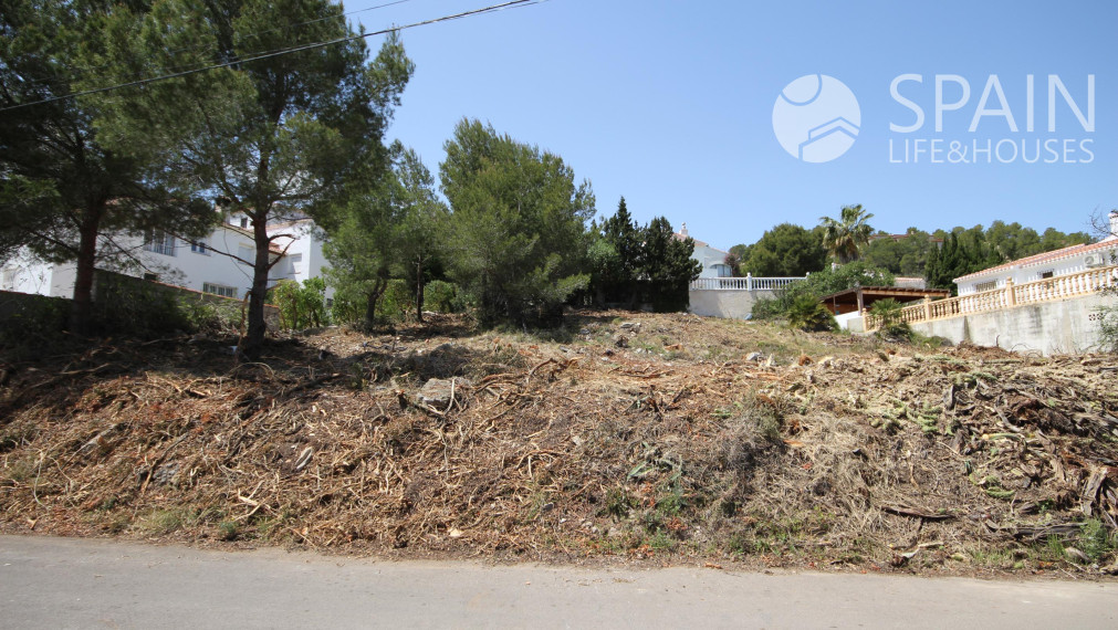 Stavebný pozemok 3 km od mora, o rozlohe 1.000 m2 v Javea