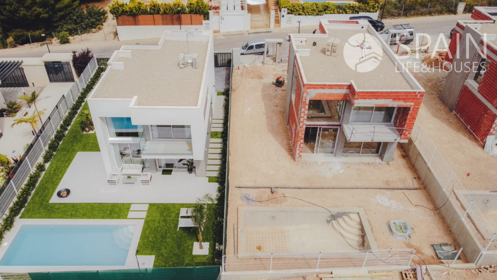 Novostavba! Nádherné vily vo Finestrat, 3-4 km od pláže, pri meste Benidorm. Dokončenie SEPT 2022
