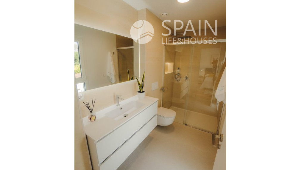 Novostavba! Nádherné vily vo Finestrat, 3-4 km od pláže, pri meste Benidorm. Dokončenie SEPT 2022