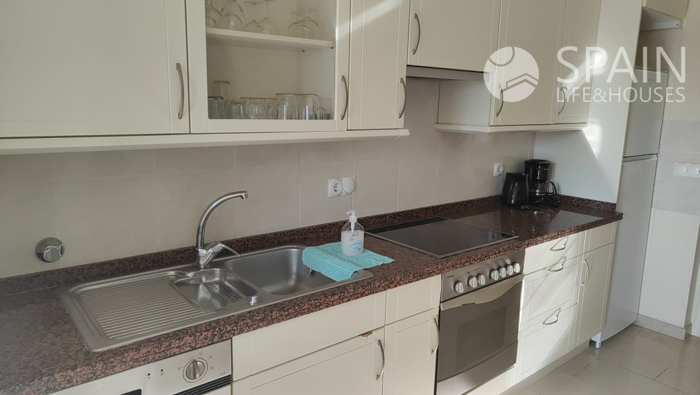 Veľkolepý 3 spálňový byt s výhľadom na golf; Oliva Nova iba 500 m od mora