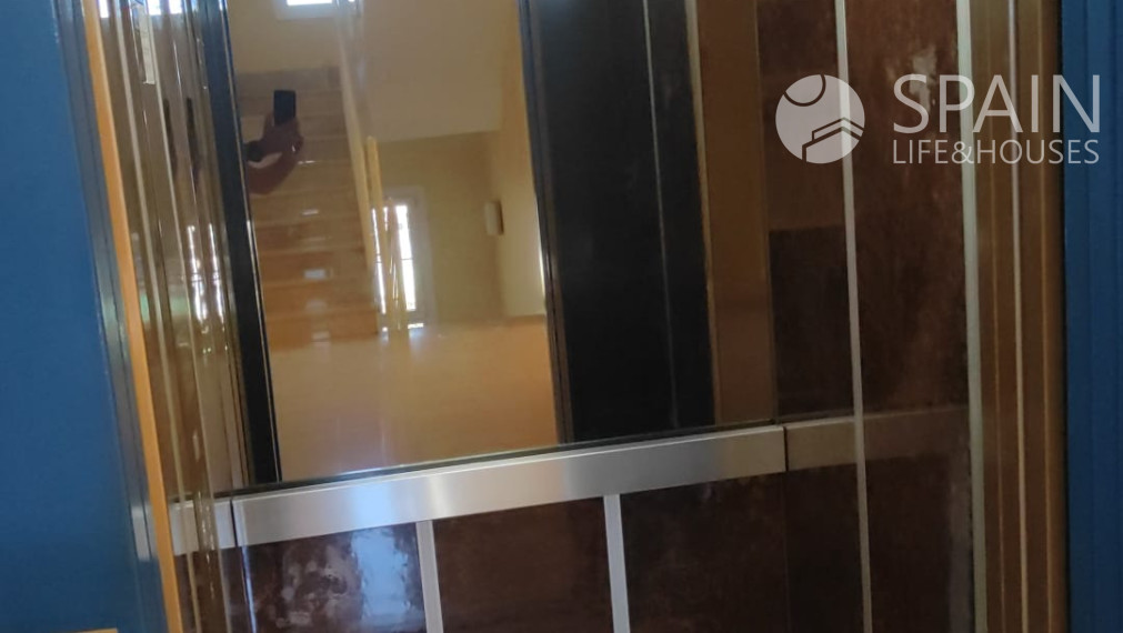 Veľkolepý 3 spálňový byt s výhľadom na golf; Oliva Nova iba 500 m od mora