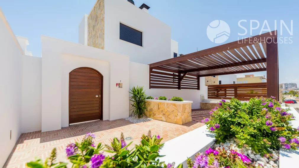 Veľkolepé vily "Galaxy Villas" v Torrevieji s krásnym výhľadom na more