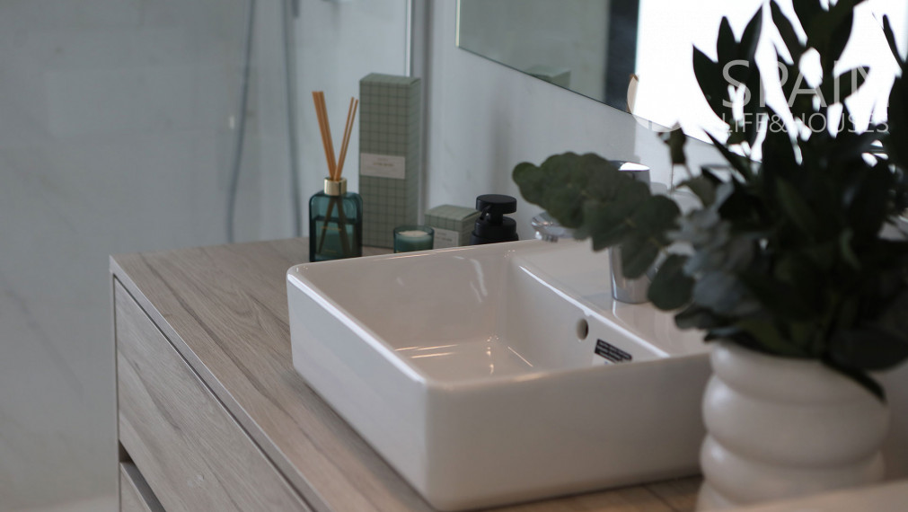 Nové rezidenčné apartmány s fantastickým výhľadom len pár minút od mora v Benidorme, Costa Blanca