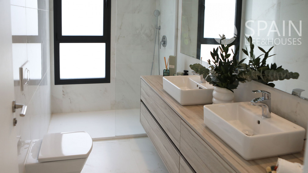 Nové rezidenčné apartmány s fantastickým výhľadom len pár minút od mora v Benidorme, Costa Blanca