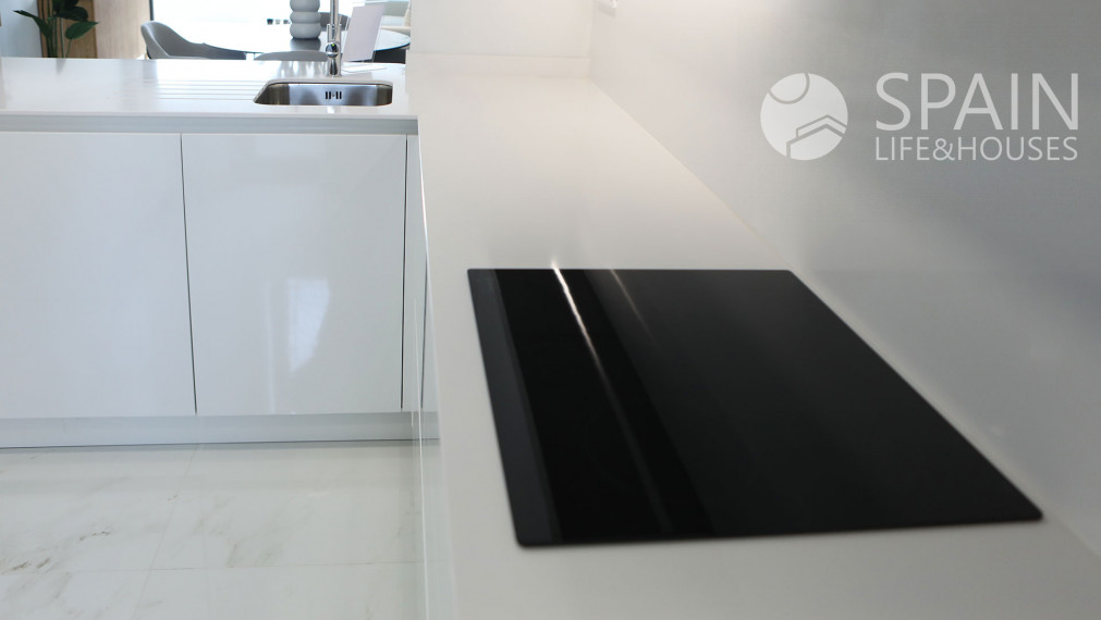 Nové rezidenčné apartmány s fantastickým výhľadom len pár minút od mora v Benidorme, Costa Blanca