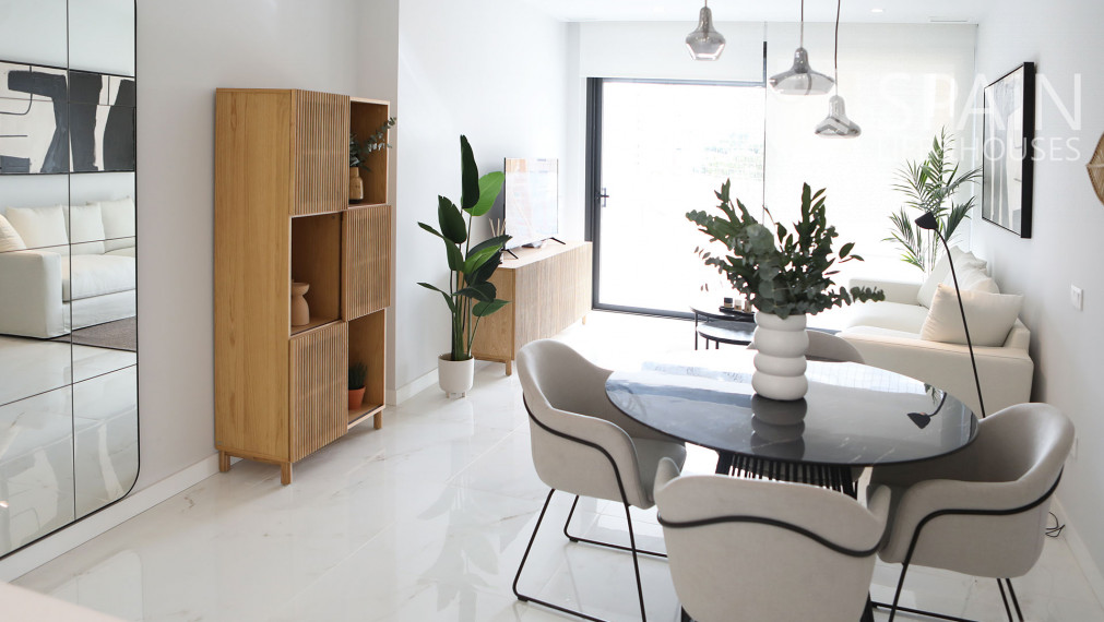 Nové rezidenčné apartmány s fantastickým výhľadom len pár minút od mora v Benidorme, Costa Blanca