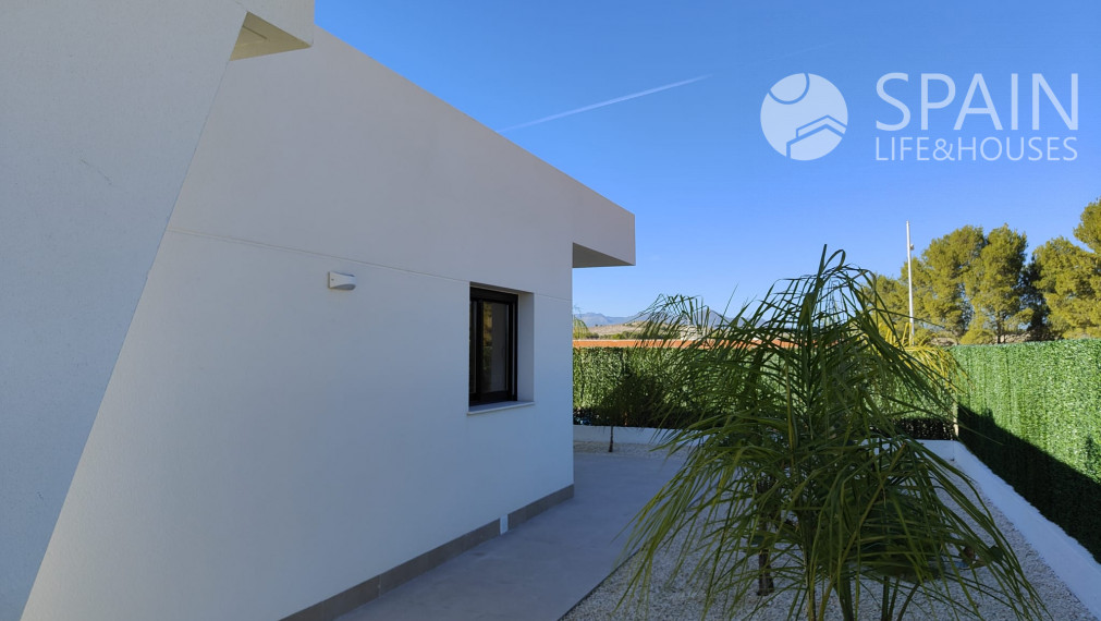 VILLA CELES. Nová samostatne stojaca vila so súkromným bazénom vo vnútrozemí, Calasparra, Murcia