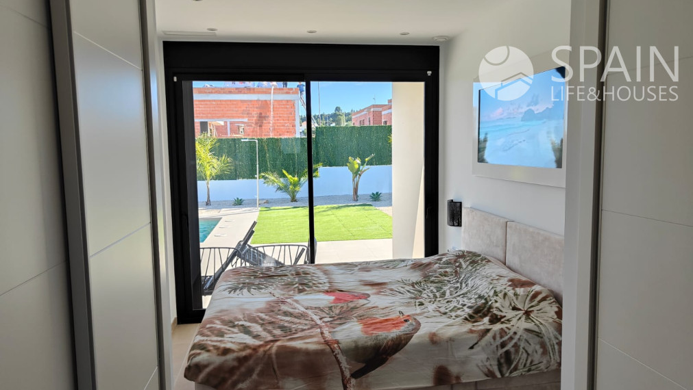 VILLA CELES. Nová samostatne stojaca vila so súkromným bazénom vo vnútrozemí, Calasparra, Murcia