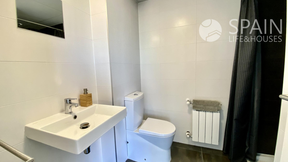 Žite v Luxuse na Pláži Arenal! 4-izbový Duplexový Penthouse s Výhľadom na Montgó a More v Jávea"