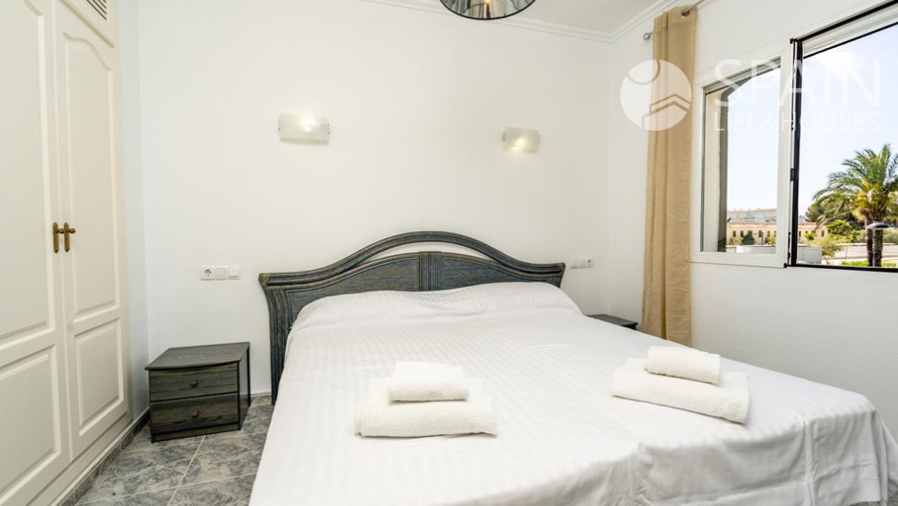 Pobrežný raj: exkluzívna vila so 6 spálňami v meste Denia, obklopená luxusom a pohodlím