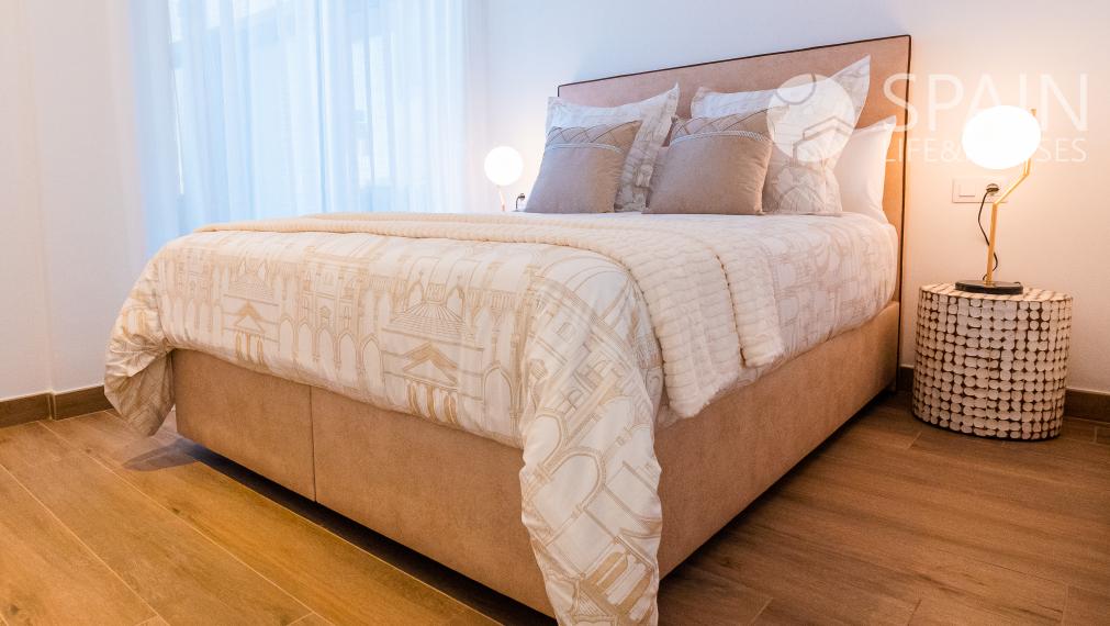 Novopostavená vila s bazénom v Polop de la Marina