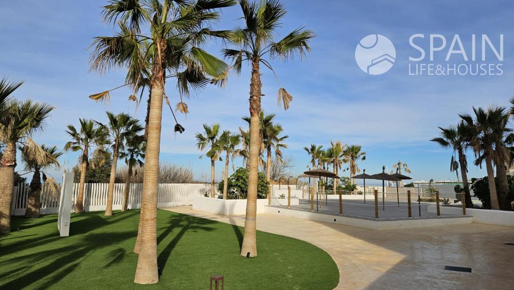 Na prenájom apartmán v 1 línii pri mori v Denia