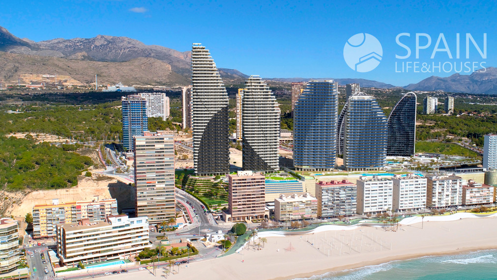 Panoramatická veža – moderné bývanie pri Playa de Poniente